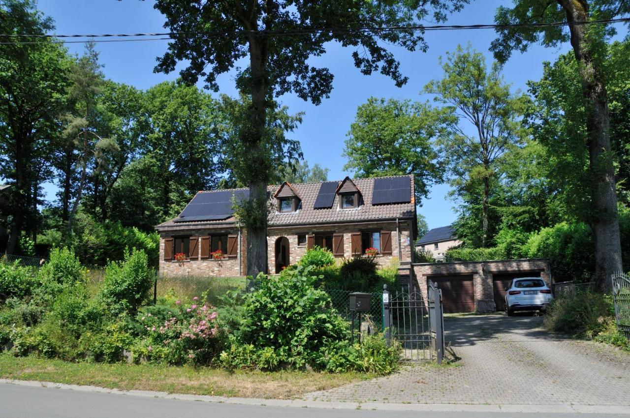 Tres Belle Villa 4 Facades Dans Quartier Vert Et Arbore - 5 Kms De Namur Exterior photo